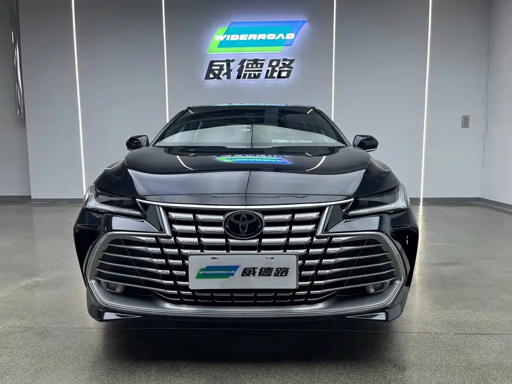 Toyota Avalon — миниатюра 2