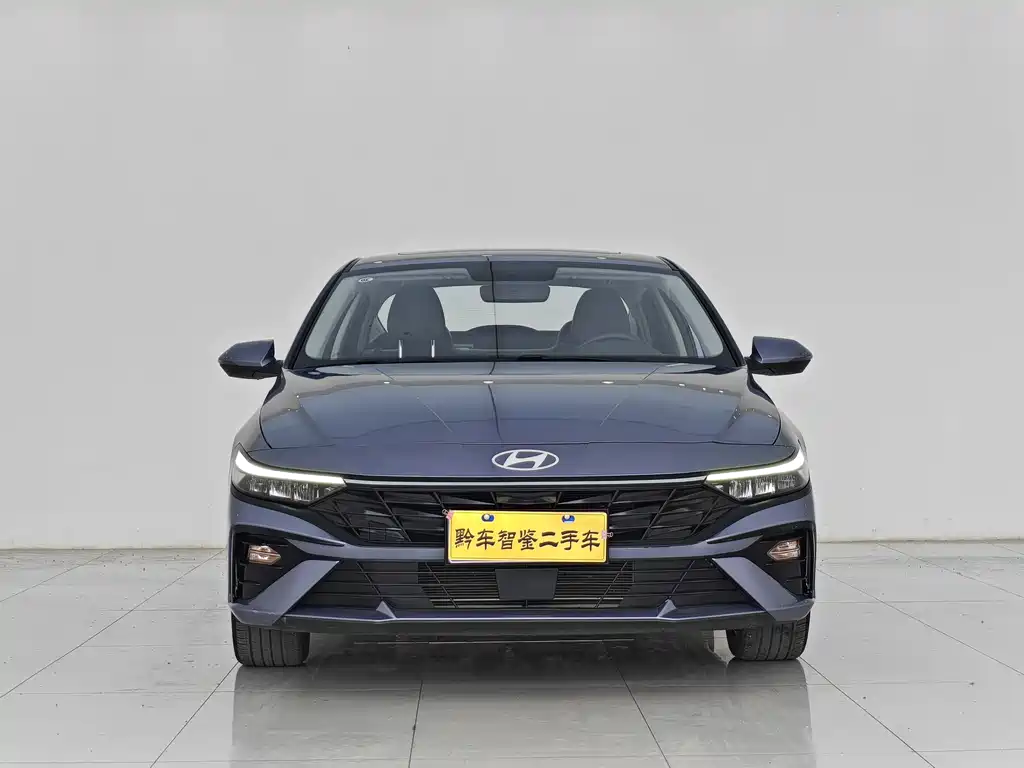 Hyundai Elantra — миниатюра 2