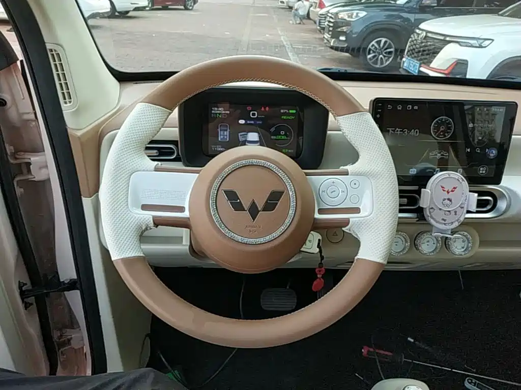 Wuling MINIEV — миниатюра 11