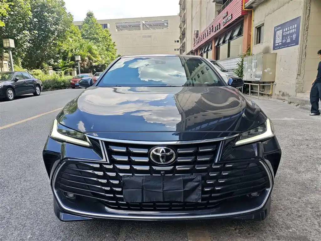 Toyota Avalon — миниатюра 3