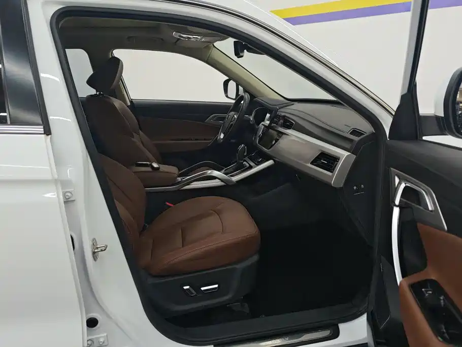 Geely Boyue — миниатюра 8