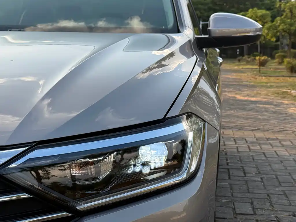 Volkswagen Sagitar — миниатюра 17