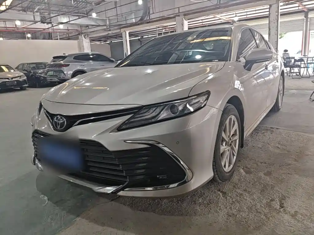 Toyota Camry — миниатюра 2