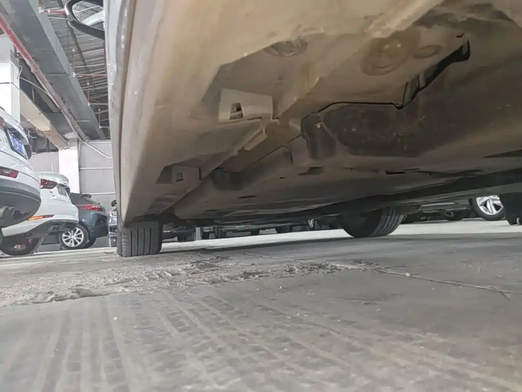 Toyota Camry — миниатюра 22