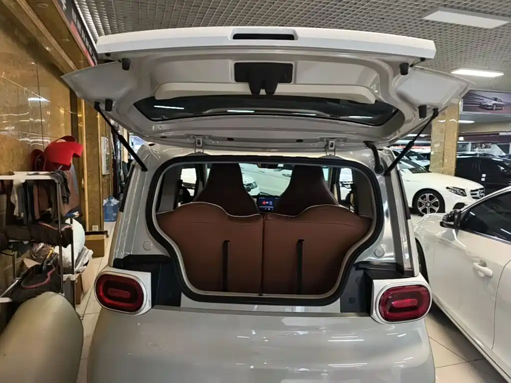Wuling MINIEV — миниатюра 19