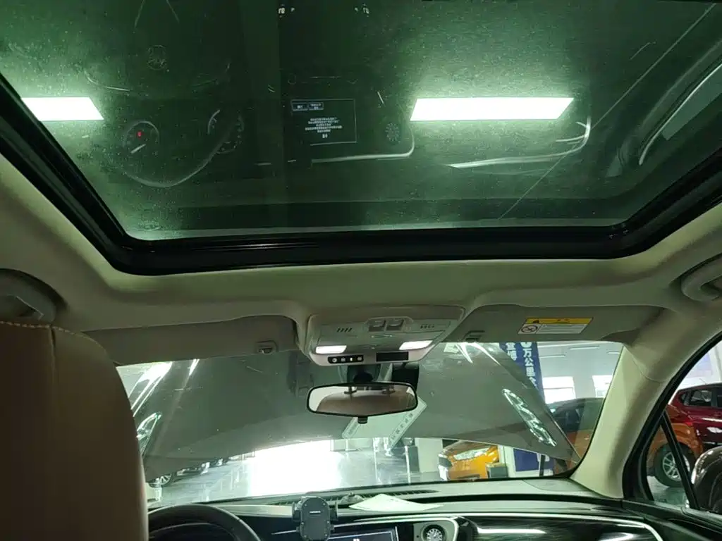 Buick Envision Plus — миниатюра 18