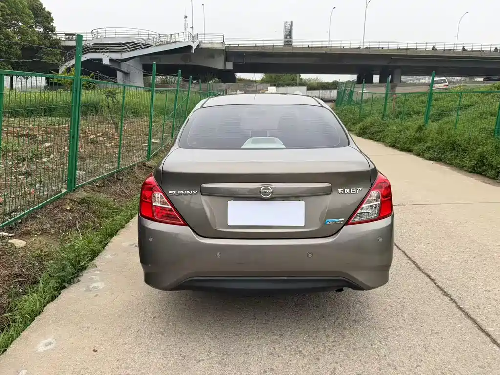 Nissan Sunny 1.5XE CVT Leading Edition, фото 13
