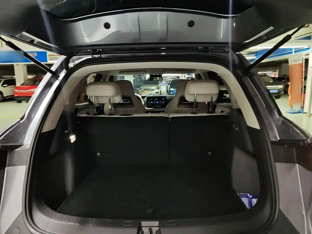 BYD Yuan UP — миниатюра 19