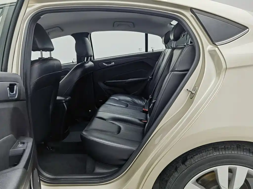 Chery Arrizo 5 — миниатюра 15