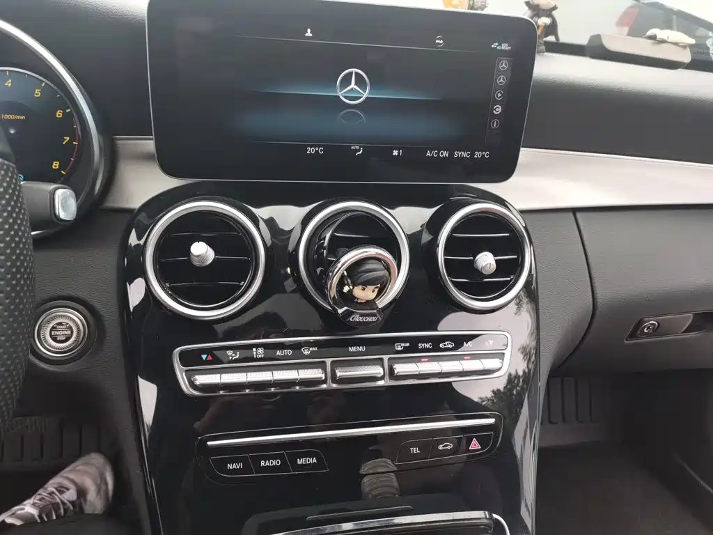 Mercedes-Benz C-Class — миниатюра 6