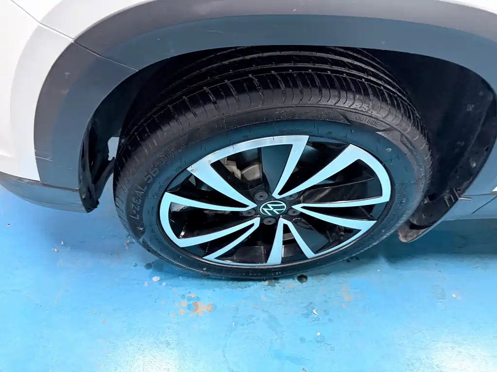 Volkswagen Tharu - фото 5