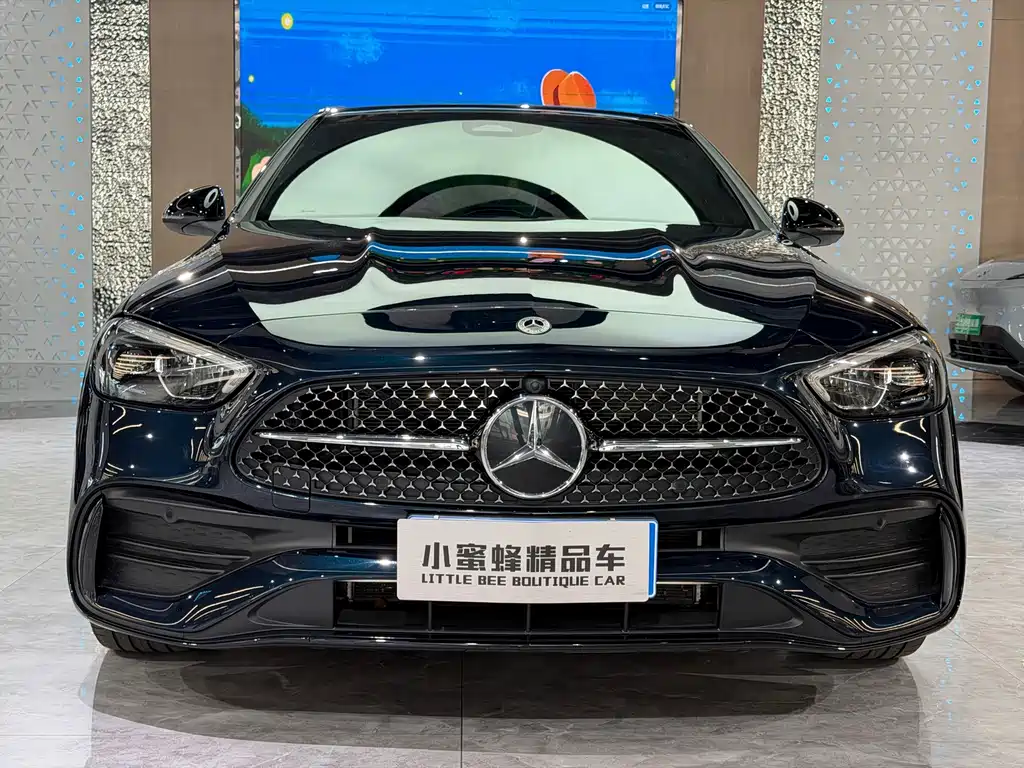 Mercedes-Benz C-Class — миниатюра 2