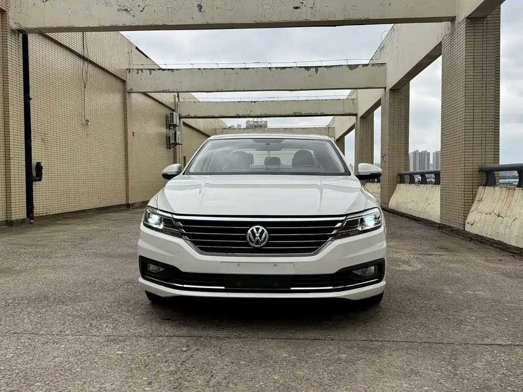 Volkswagen Lavida 2019 1.5L AT Comfort VI