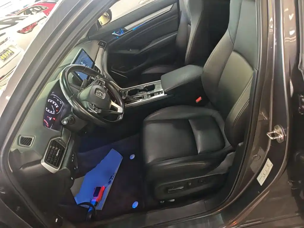 Honda Accord — миниатюра 15