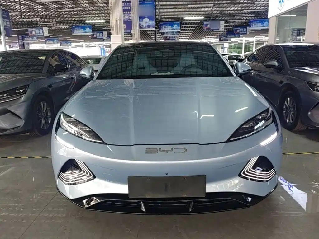 BYD Seal — миниатюра 3