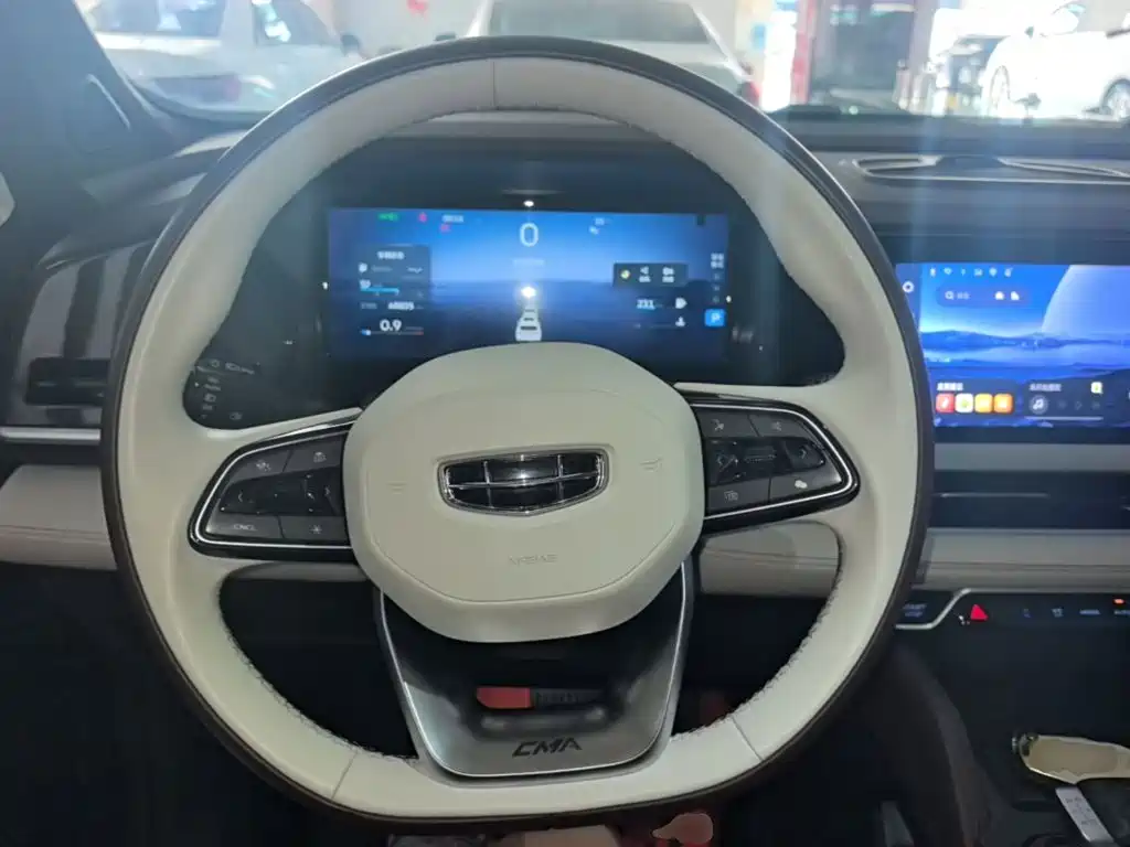 Geely Xingyue L — миниатюра 11