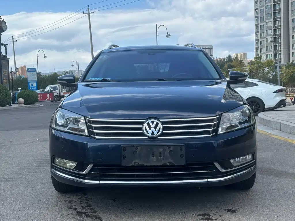Volkswagen Magotan (Import) — миниатюра 2