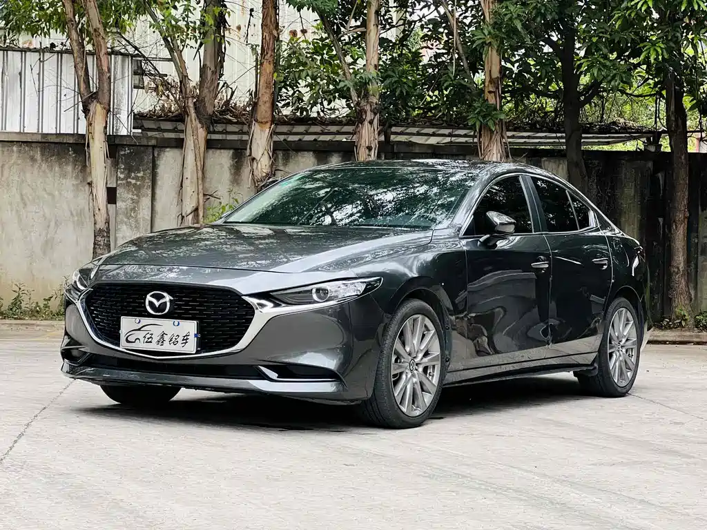 Купить Mazda 3 Axela