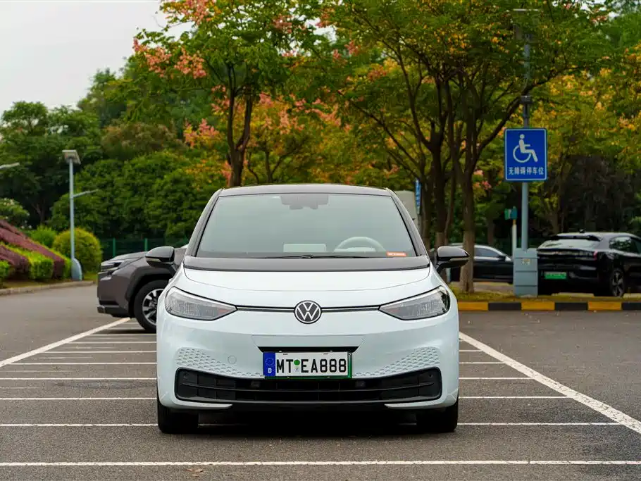 Volkswagen ID.3 — миниатюра 2