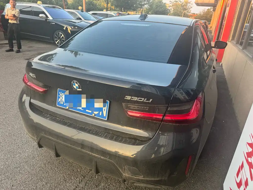 BMW 3 Series — миниатюра 8