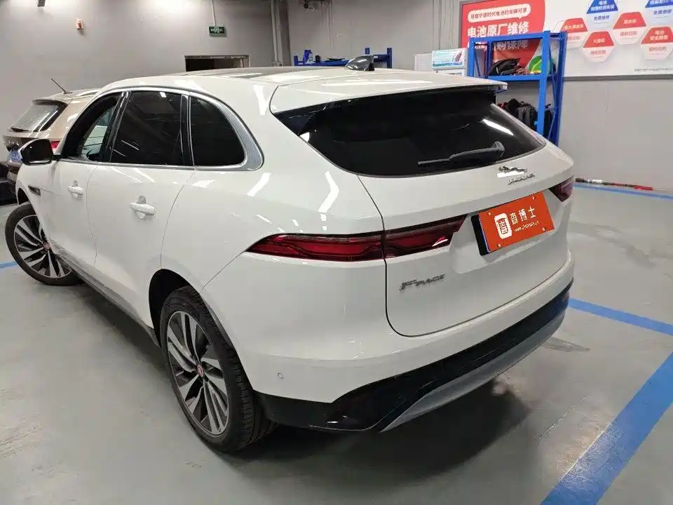 Jaguar F-PACE — миниатюра 7