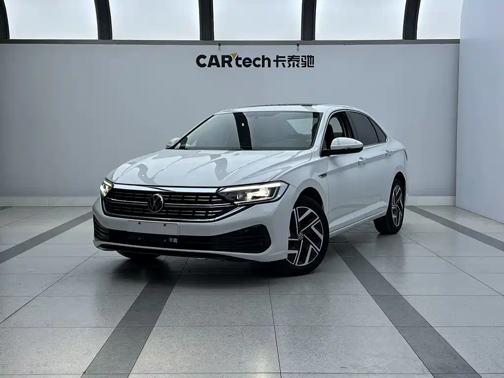 Купить Volkswagen Sagitar