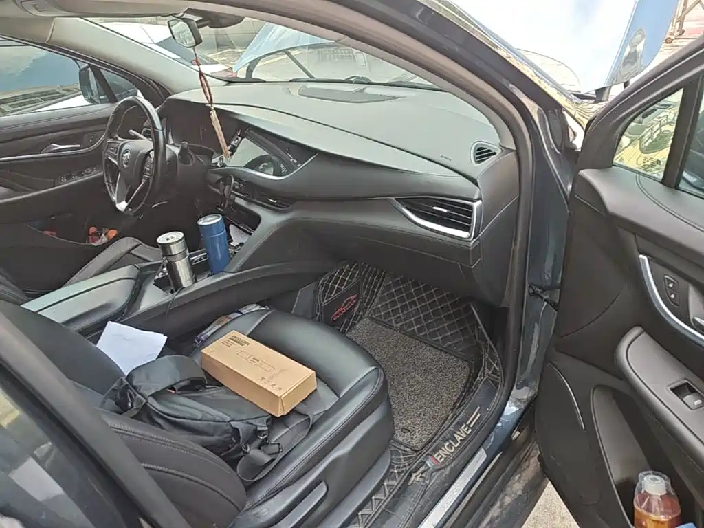 Buick Enclave — миниатюра 9
