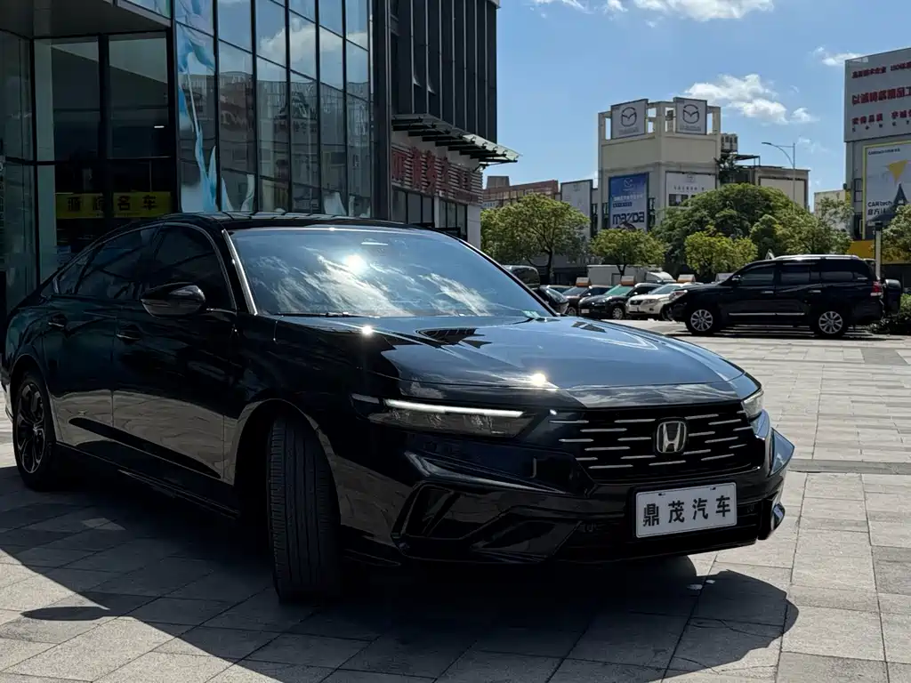 Honda Accord — миниатюра 9