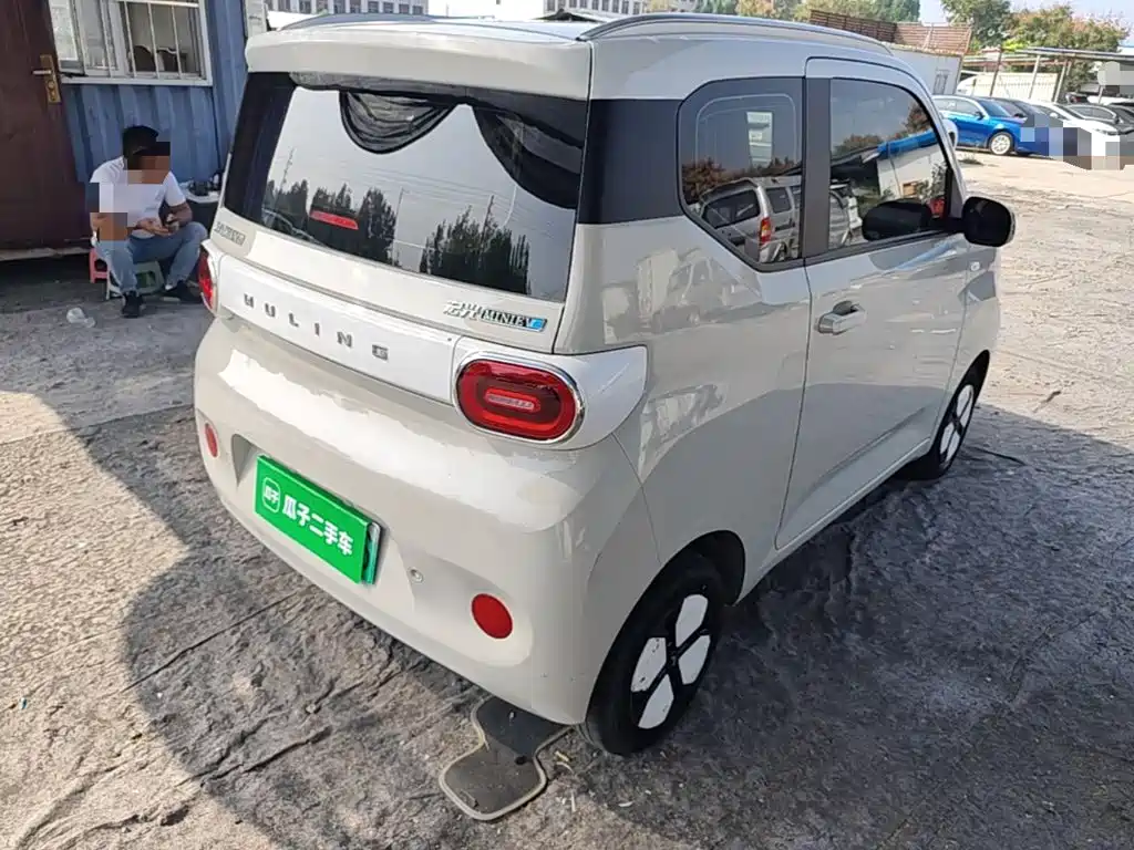 Wuling MINIEV — миниатюра 7