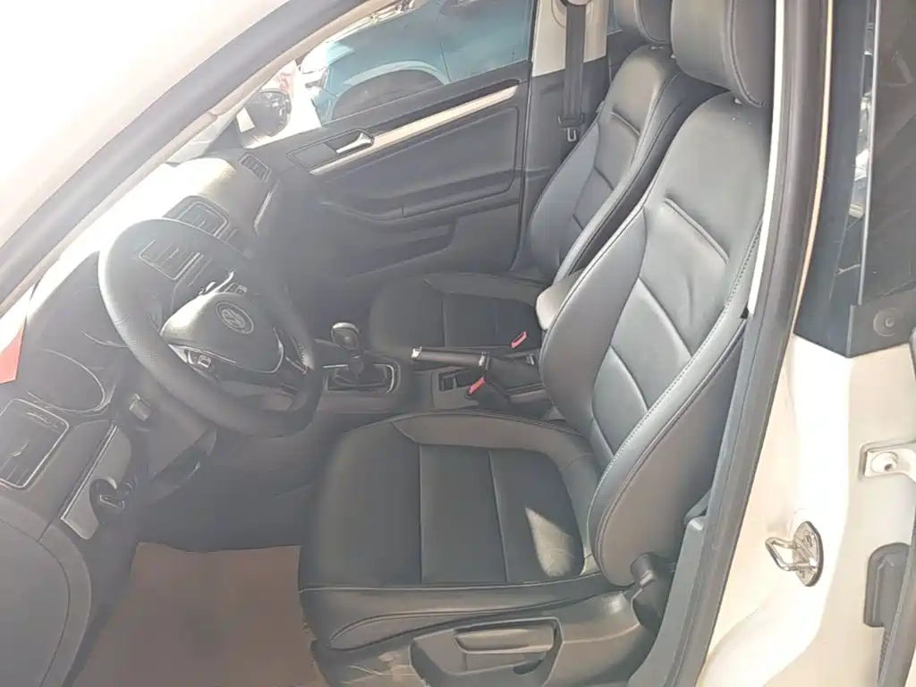 Volkswagen Sagitar — миниатюра 15
