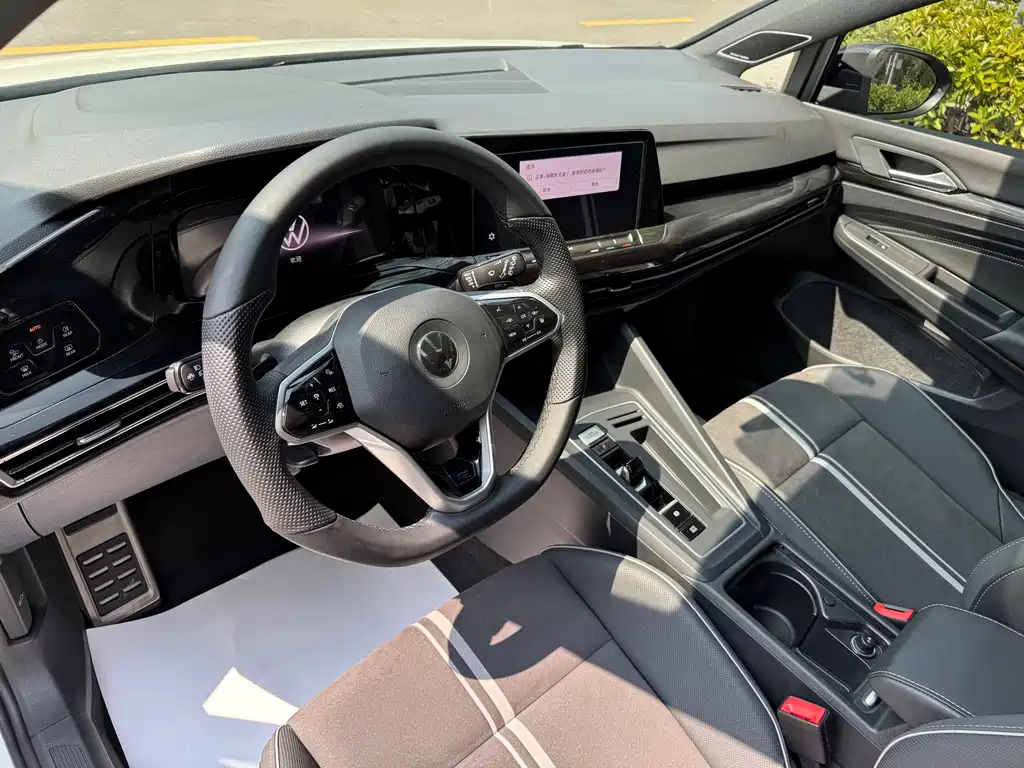 Volkswagen Golf — миниатюра 10