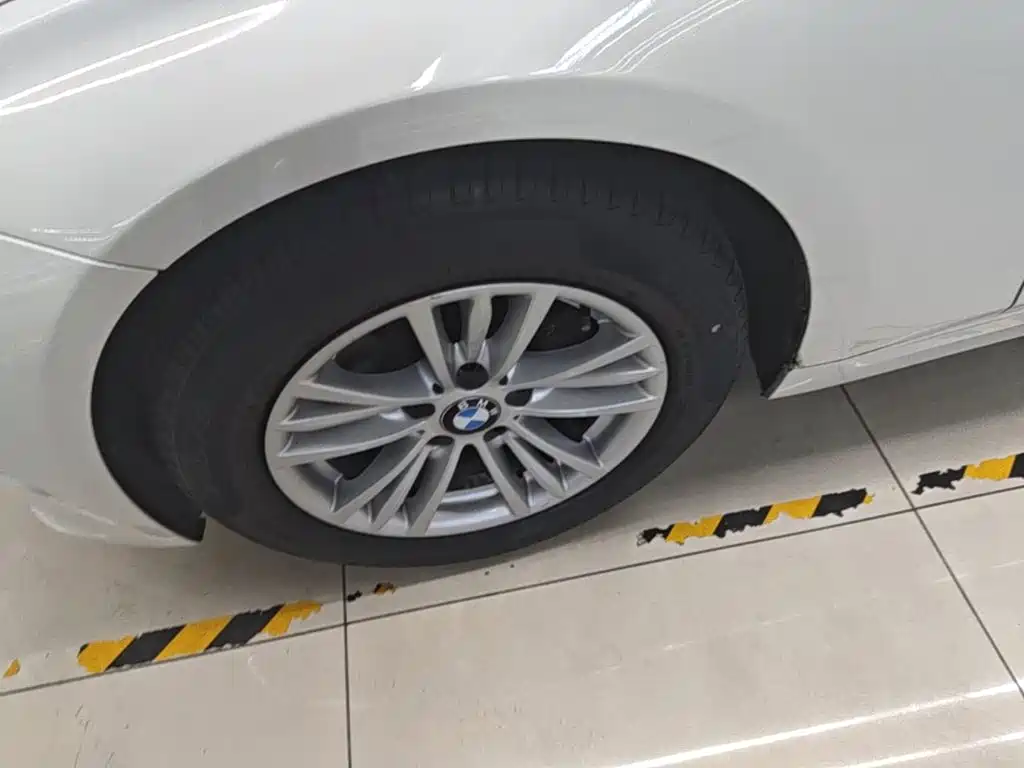 BMW 3 Series — миниатюра 23