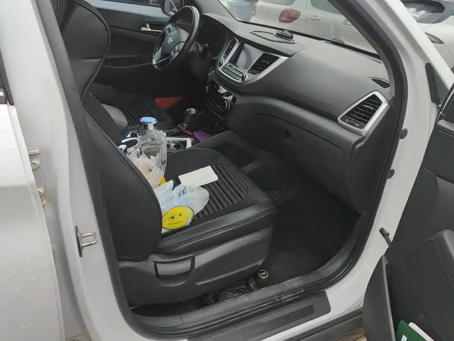 Hyundai Tucson — миниатюра 8