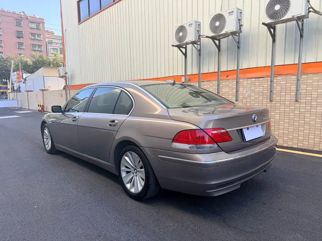 BMW 7 Series 7 2005 740Li