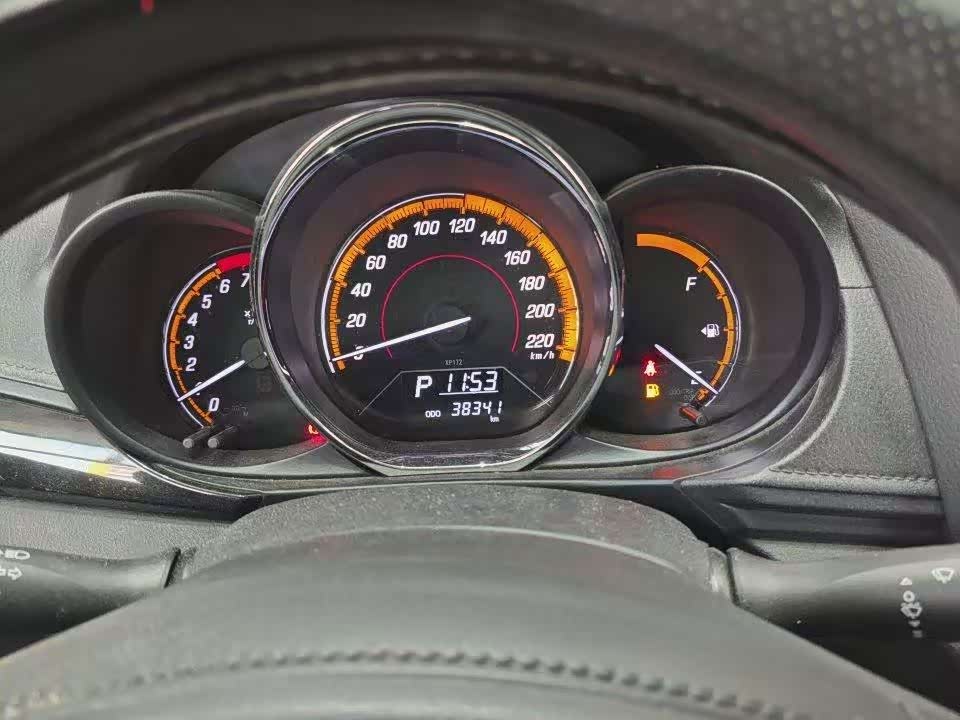 Toyota YARiS L Zhi Xuan 1.5 л 2022 г. Белый, пробег 38000 км