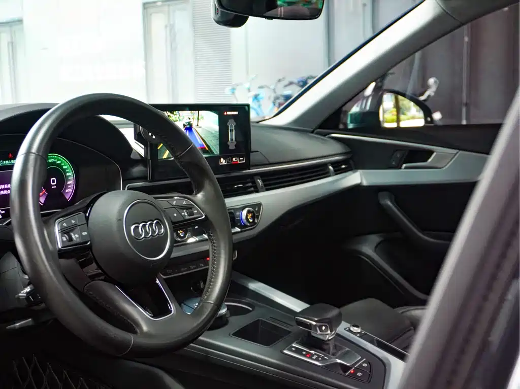 Audi A4L 2020 40 TFSI Luxury