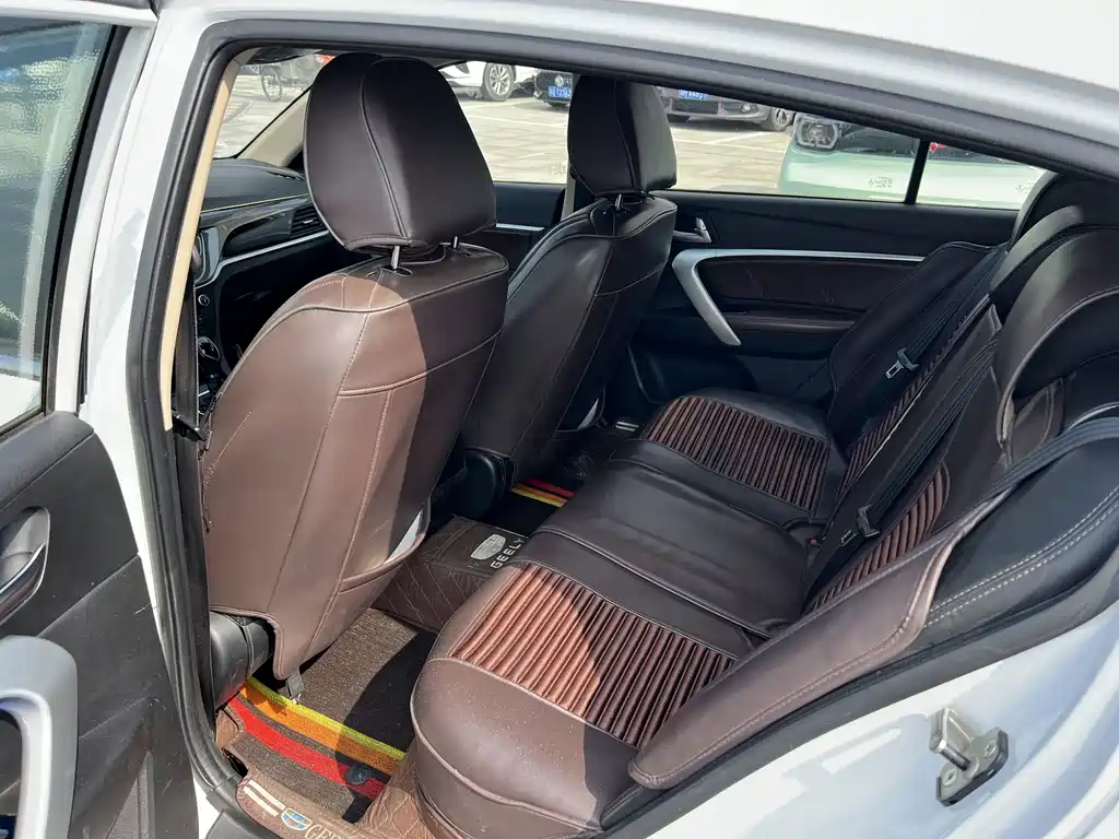 Geely Emgrand — миниатюра 8