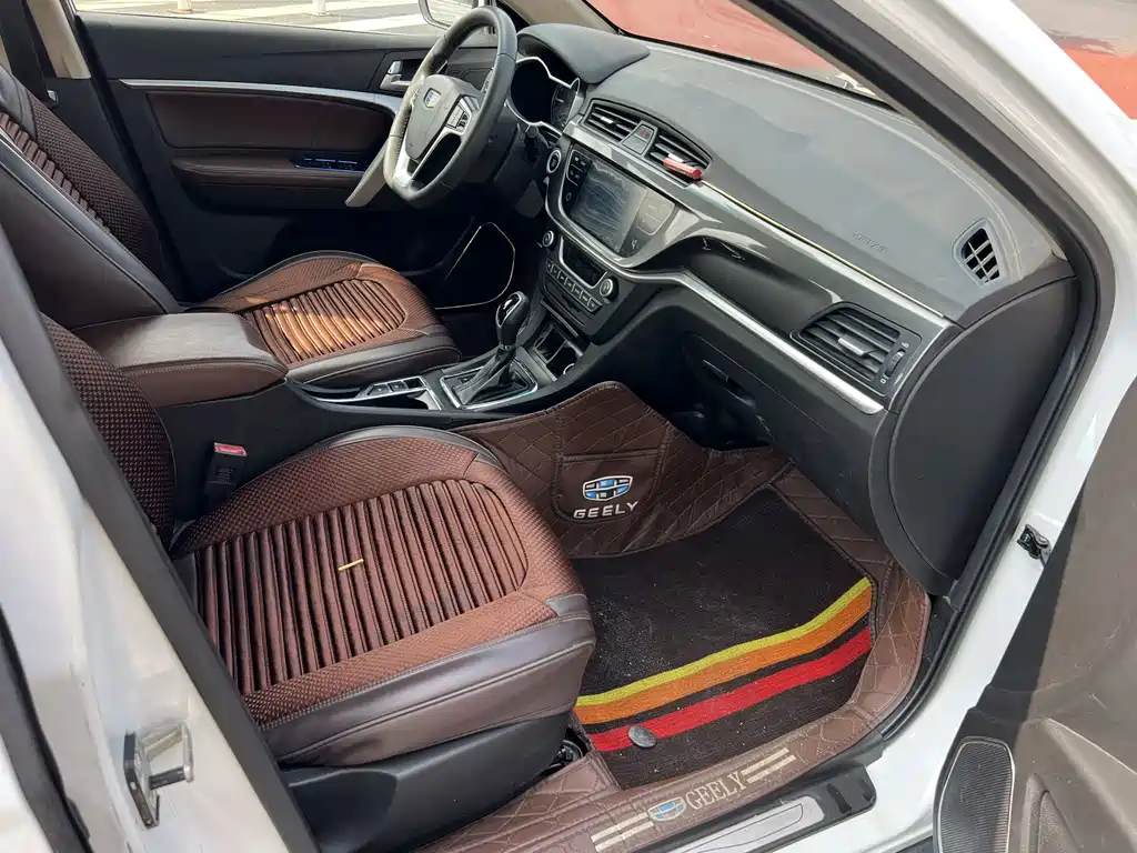 Geely Emgrand — миниатюра 11