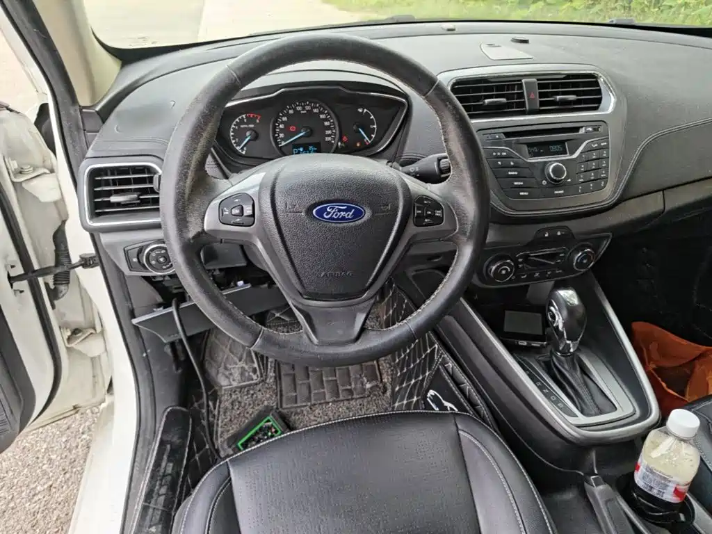 Ford Escort — миниатюра 11