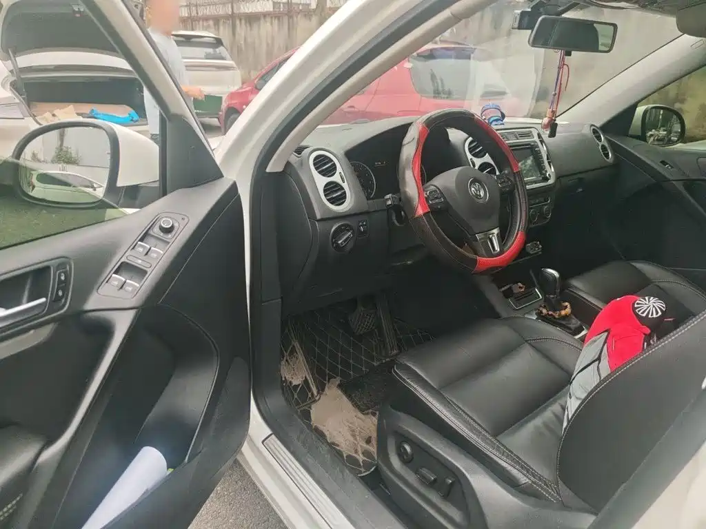 Volkswagen Tiguan — миниатюра 12