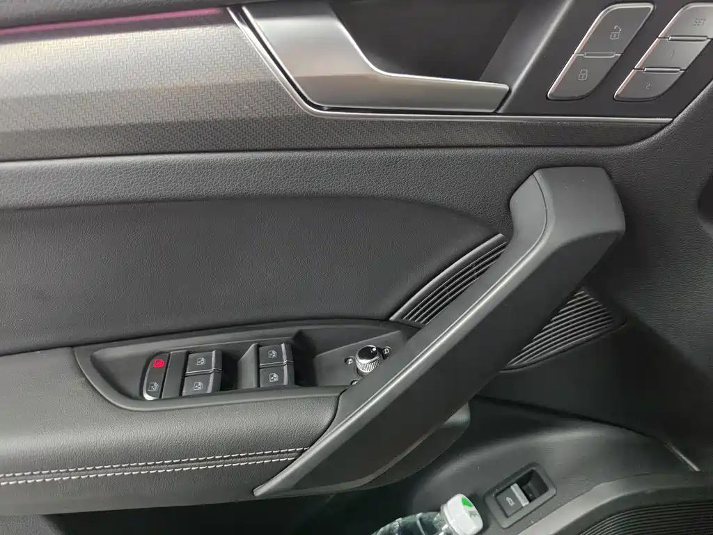 Audi Q5L — миниатюра 8