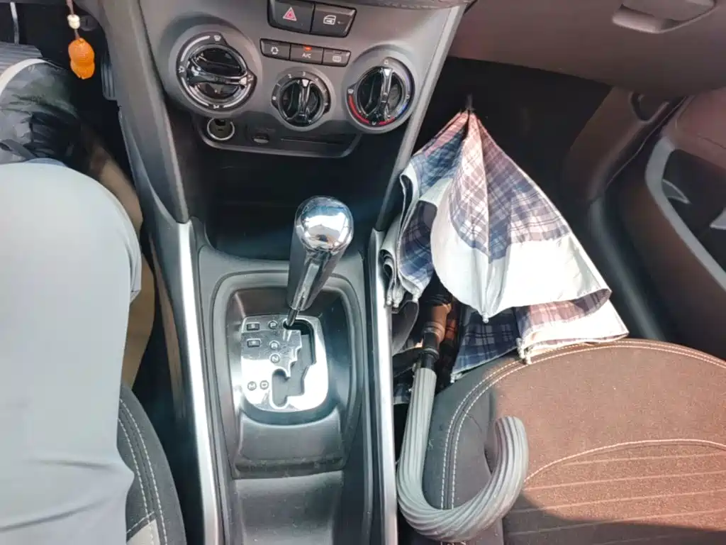 Peugeot 2008 — миниатюра 14