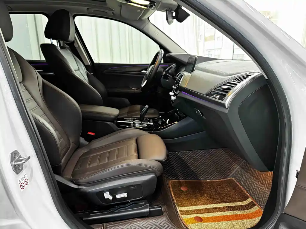 BMW X3 — миниатюра 7