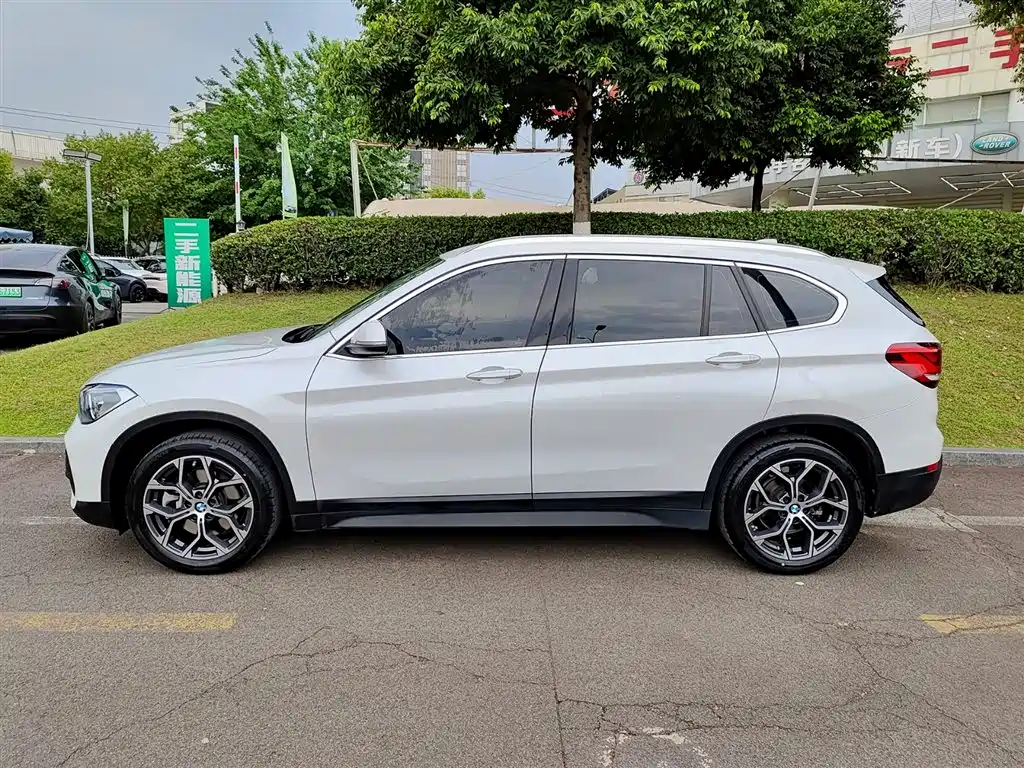 BMW X1 2021 sDrive25Li Lead