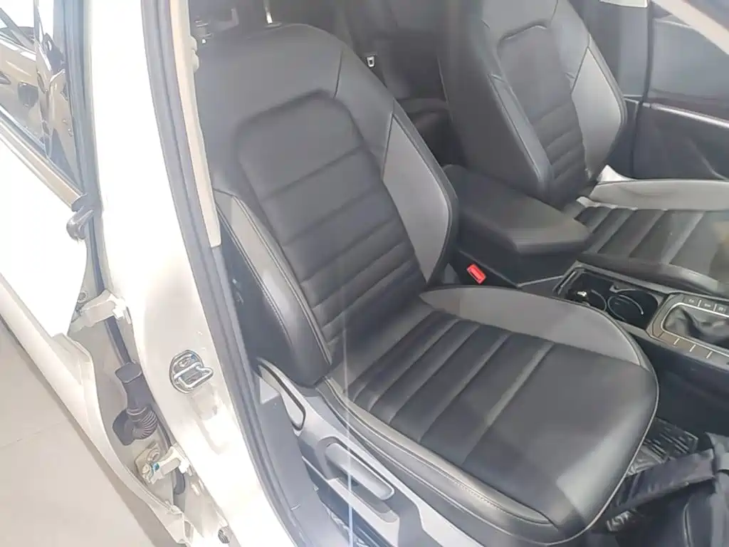 Volkswagen Sagitar — миниатюра 25