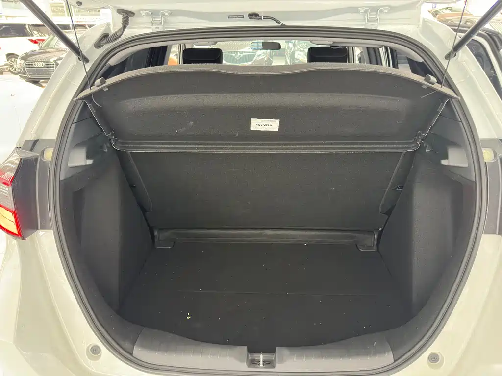 Honda Fit — миниатюра 13