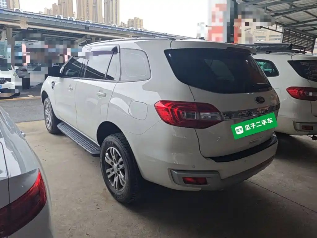 Ford Everest — миниатюра 5