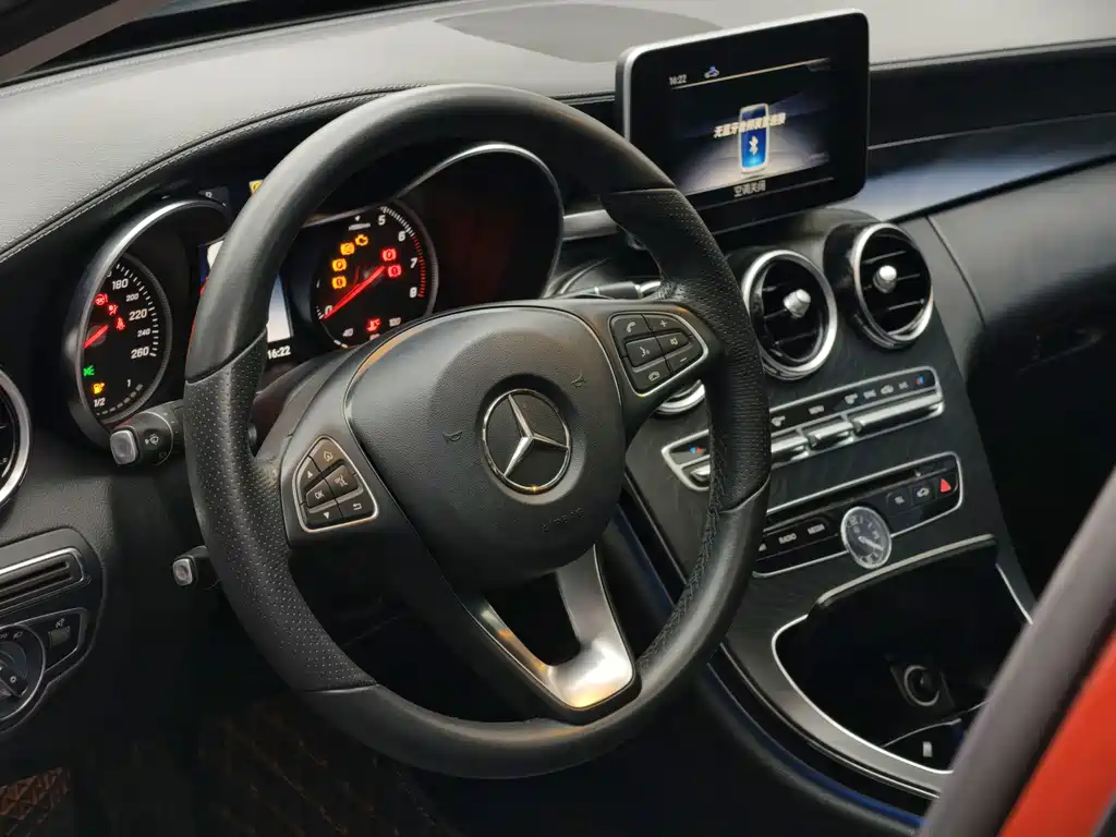 Mercedes-Benz C-Class — миниатюра 5