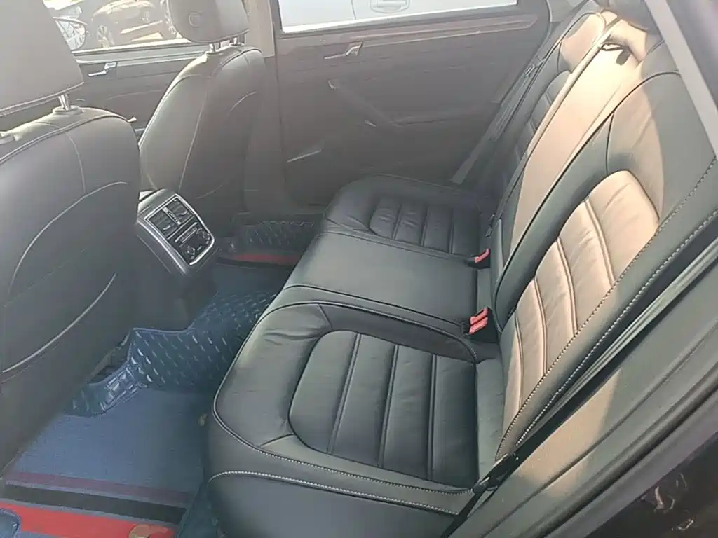 Volkswagen Passat — миниатюра 17