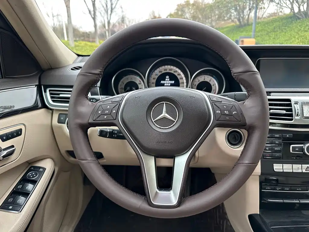 Mercedes-Benz E-Class E 2014 E 260 L Sport